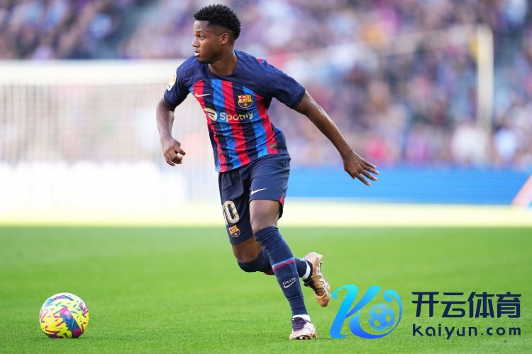 阿斯：法蒂获取队医的出场许可，他有望出战周末对马竞的比赛