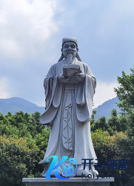 位于南平的朱熹石雕泥像。图片起源：视觉中国